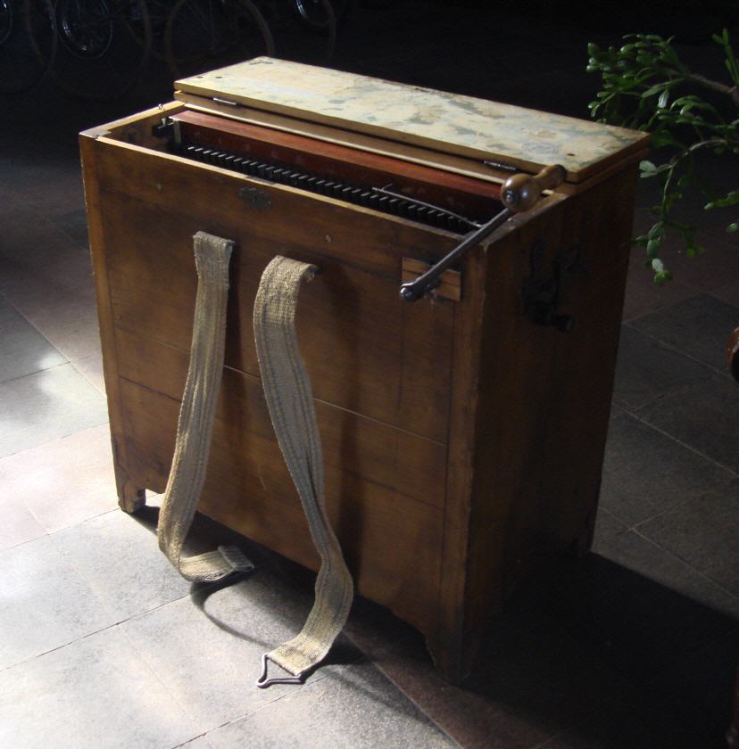 Orgel-Tragegeschirr  ca. 1822