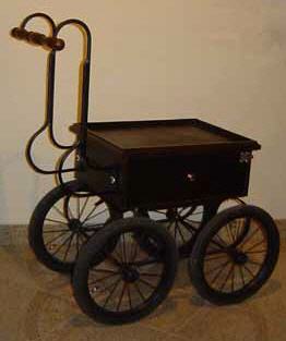 luftbereifter Drehorgelwagen